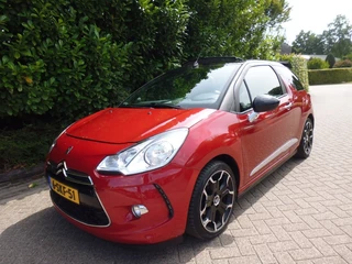 Hoofdafbeelding Citroën DS3 Citroën DS3 1.6 e HDI Sport Chic CABRIO AUTOMAAT CRUISE LERENBEKLEDING NAVI ECC