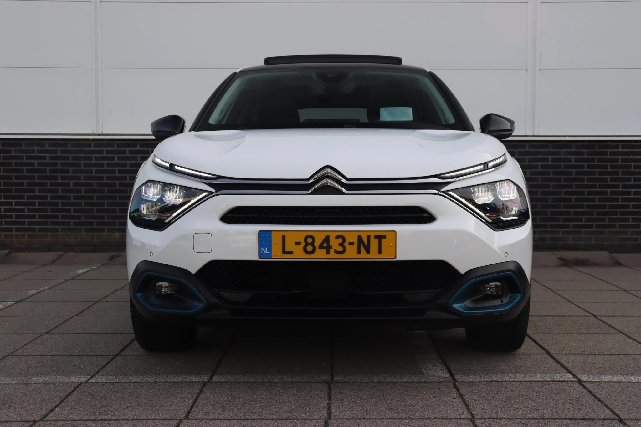 Hoofdafbeelding Citroën ë-C4