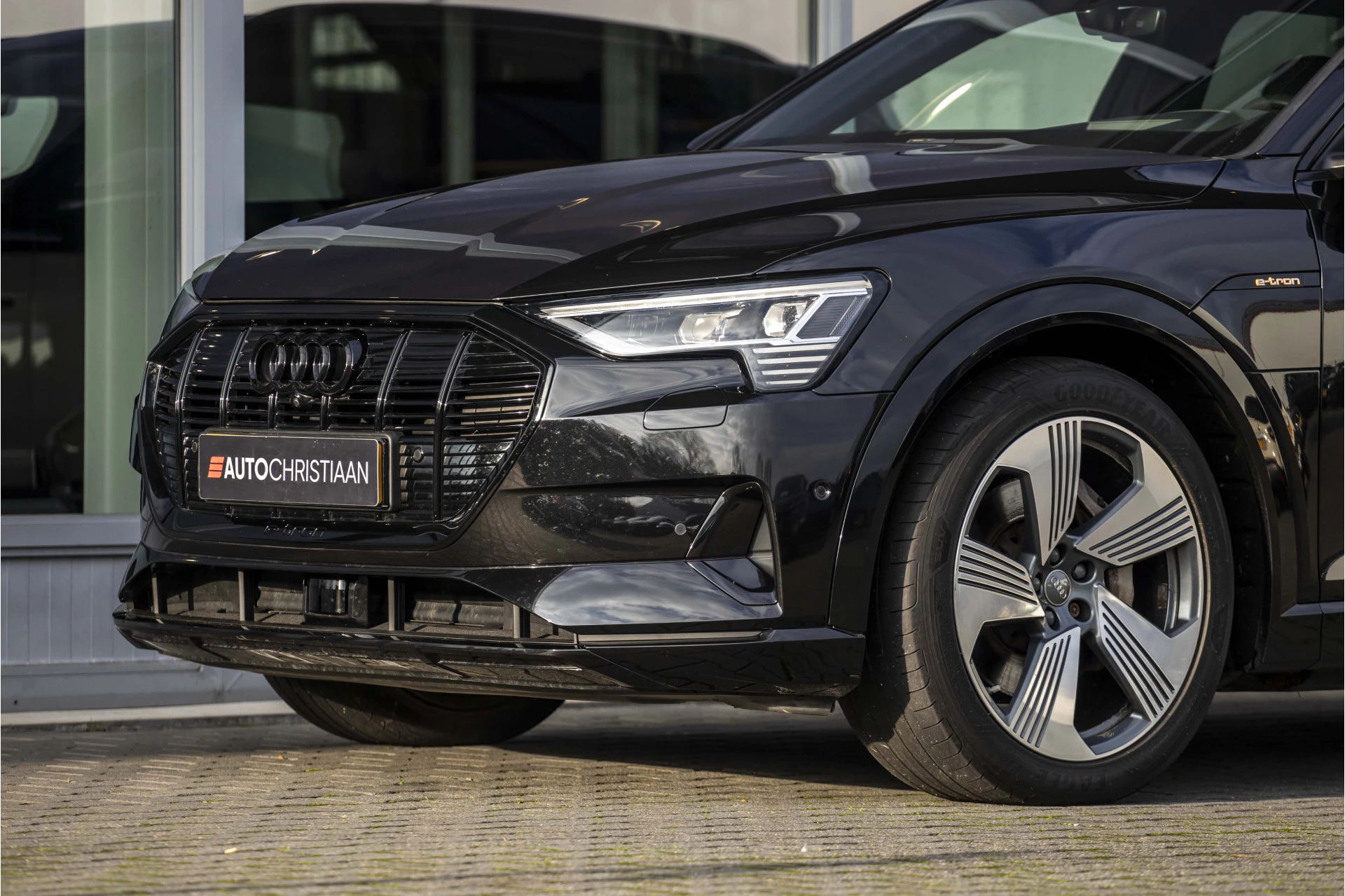 Hoofdafbeelding Audi e-tron