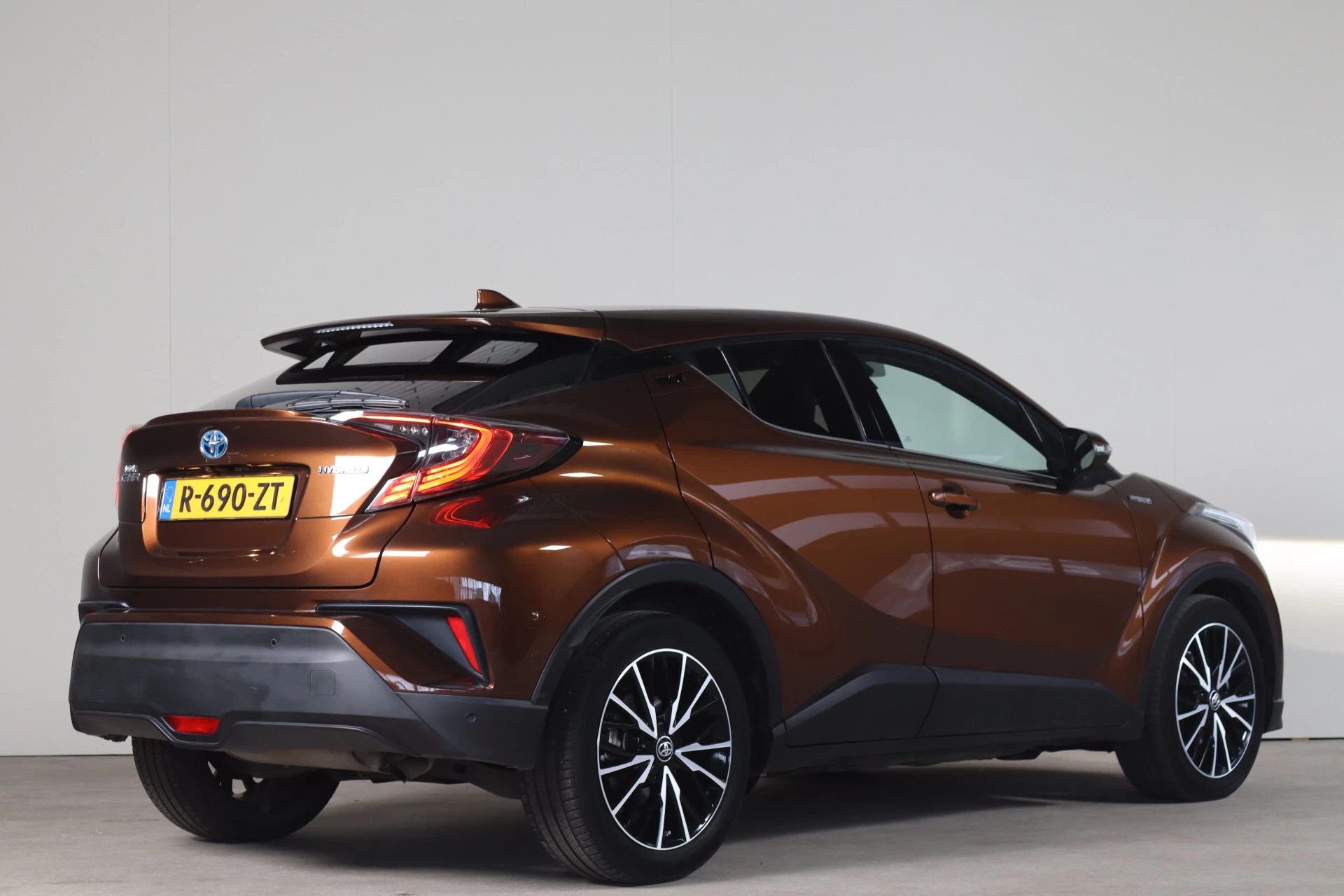 Hoofdafbeelding Toyota C-HR