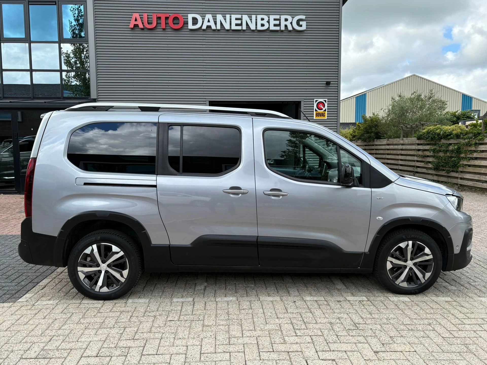 Hoofdafbeelding Peugeot Rifter