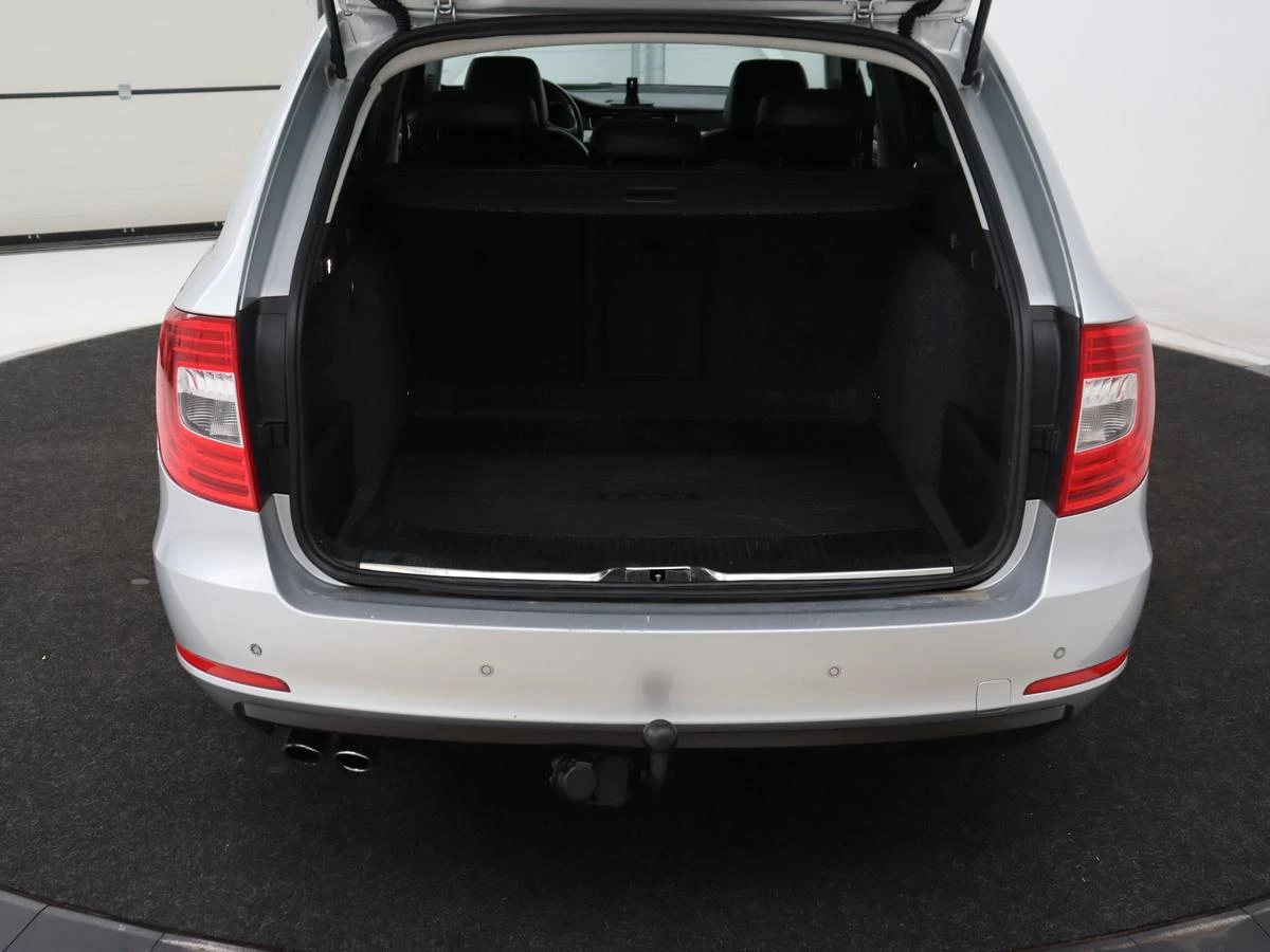 Hoofdafbeelding Škoda Superb