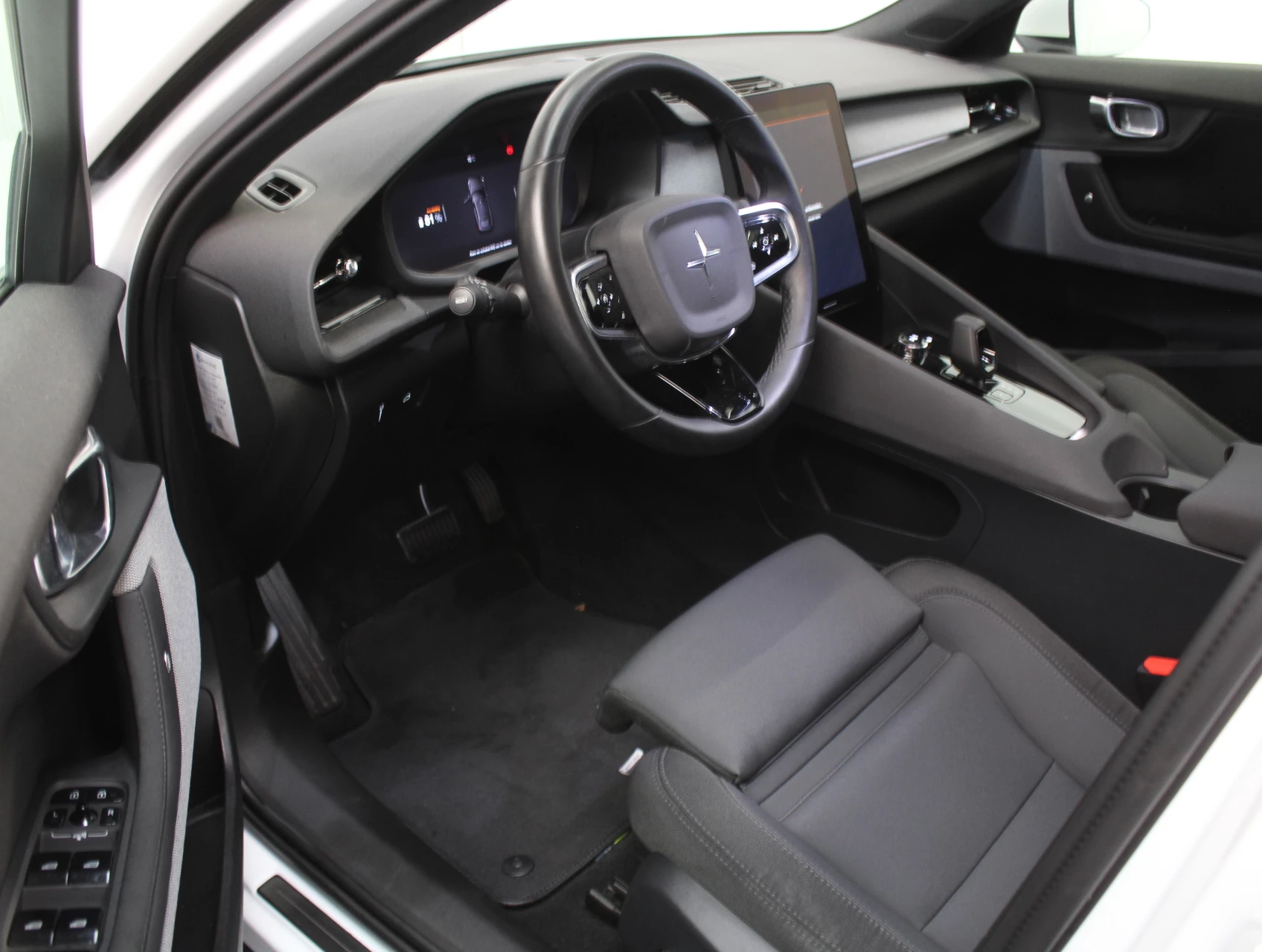 Hoofdafbeelding Polestar 2