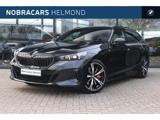 BMW 5 Serie Touring 550e xDrive M Sport Automaat / Panoramadak / Trekhaak / Adaptief onderstel professional / Stoelventilatie / Stuurverwarming / Parking Assistant Professional