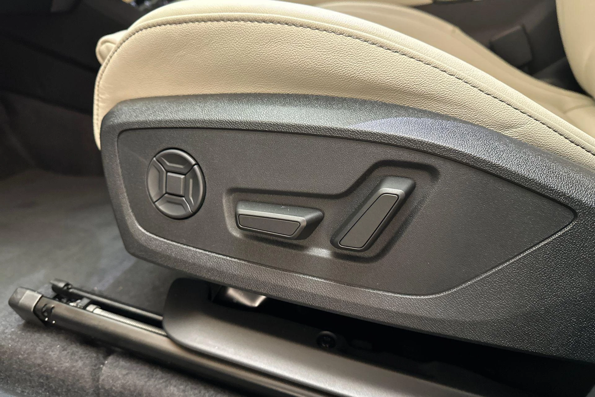 Hoofdafbeelding Audi Q6 e-tron