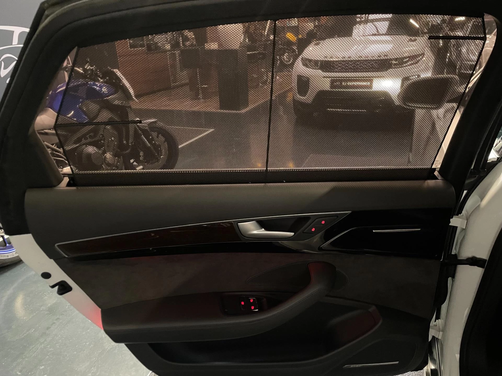 Hoofdafbeelding Audi A8