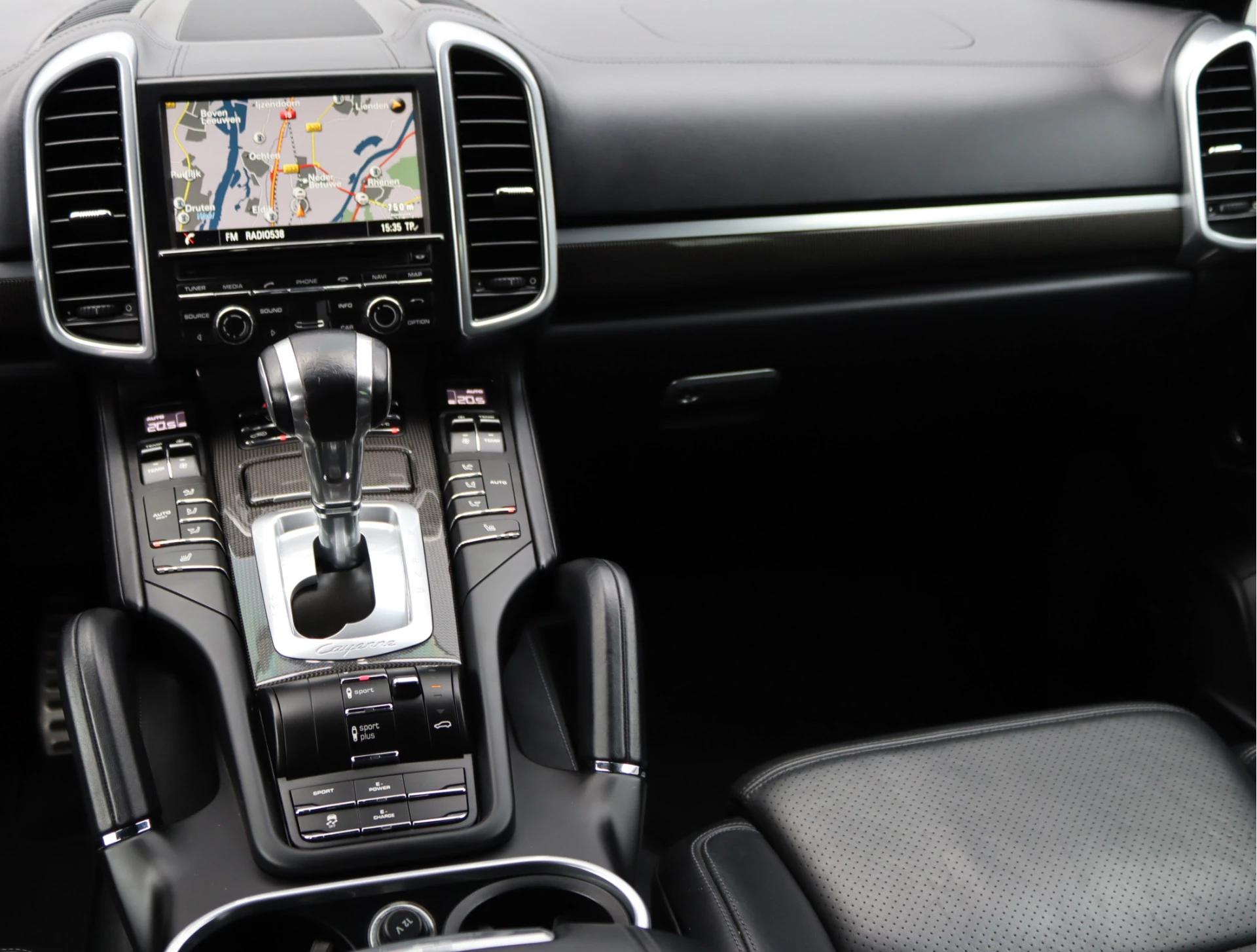 Hoofdafbeelding Porsche Cayenne