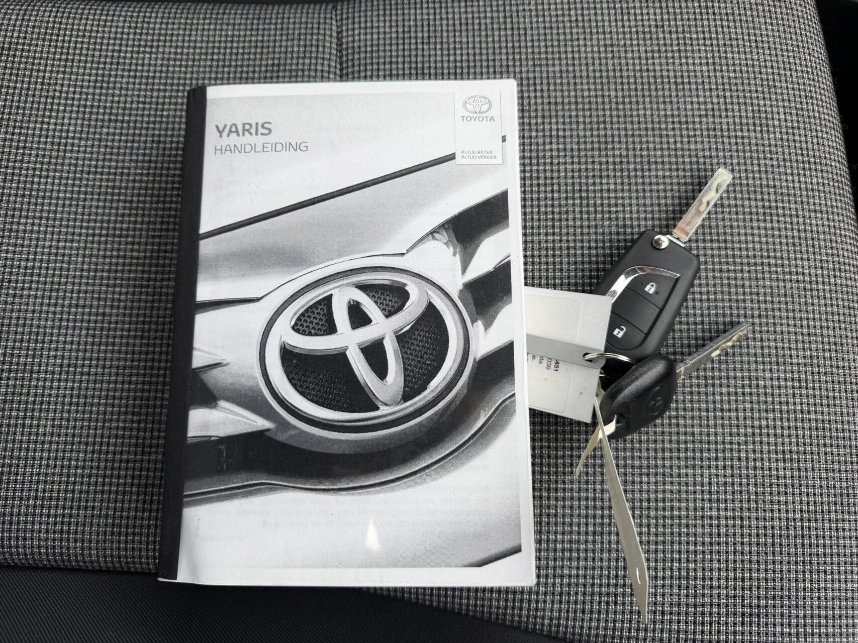 Hoofdafbeelding Toyota Yaris