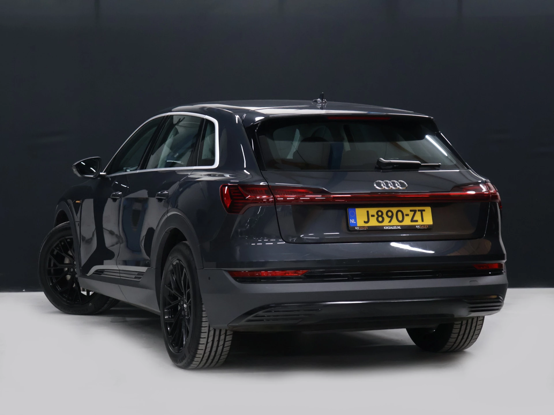 Hoofdafbeelding Audi e-tron