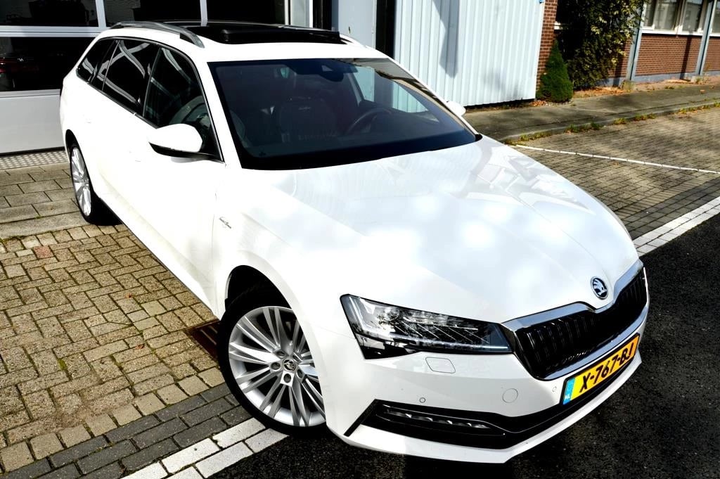 Hoofdafbeelding Škoda Superb