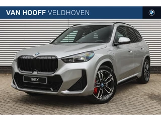 BMW X1 xDrive25e High Executive M Sport Automaat / Adaptieve LED / M Adaptief onderstel / Comfort Access / Parking Assistant Plus / Head-Up / Stuurverwarming