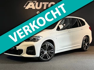 BMW X1 XDrive25e High Executive Edition M Pano/ H&K/ Leder/ Memoryseats/ HeadUp/ Trekhaak/ Camera/ 19"