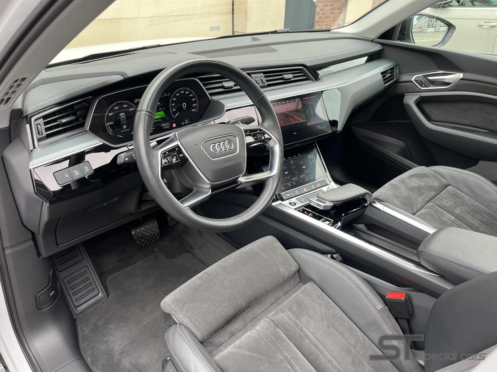 Hoofdafbeelding Audi e-tron
