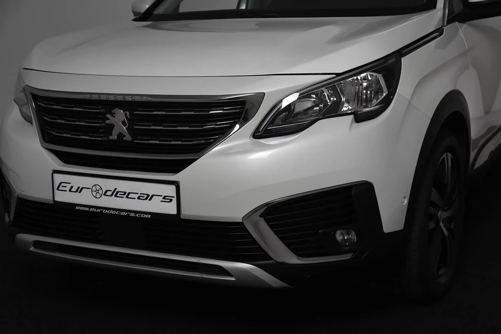 Hoofdafbeelding Peugeot 5008