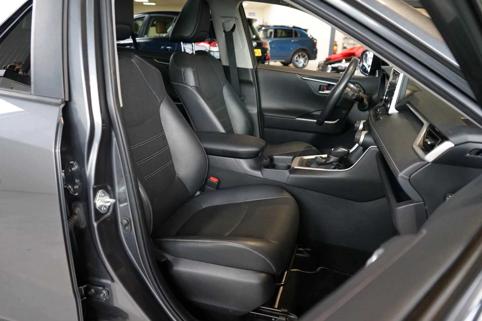 Hoofdafbeelding Toyota RAV4
