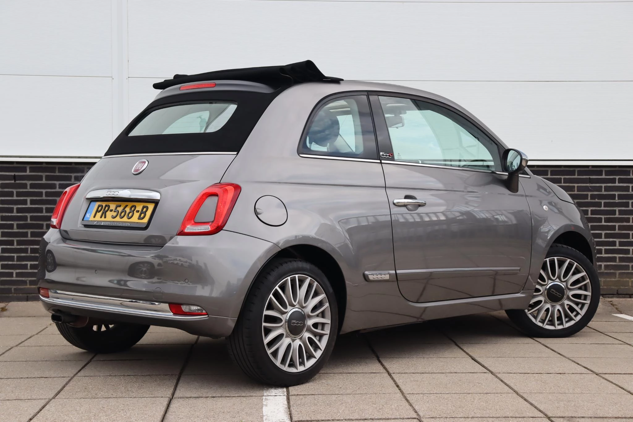 Hoofdafbeelding Fiat 500C