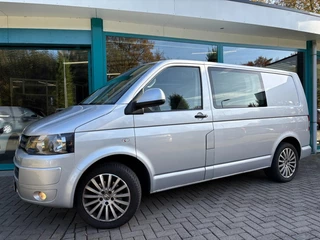Hoofdafbeelding Volkswagen Transporter Volkswagen Transporter 2.0 TDI 140pk DC 5-Pers Airco, Navi, Cruise, 18Inch, TrHaak, NAP