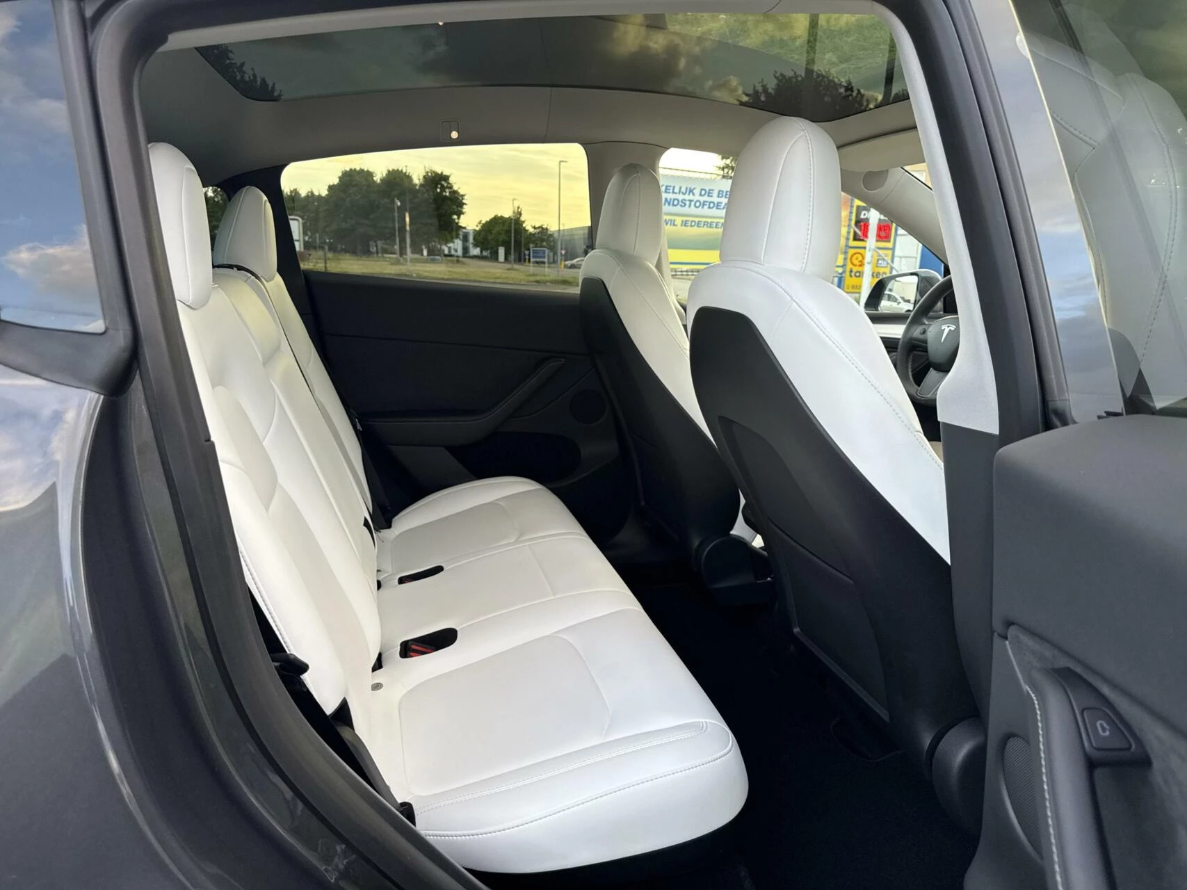 Hoofdafbeelding Tesla Model Y