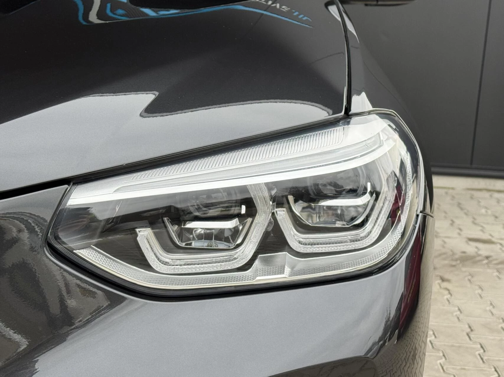 Hoofdafbeelding BMW iX3
