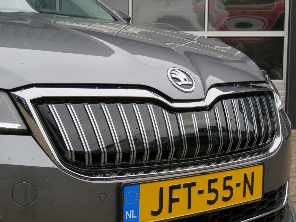 Hoofdafbeelding Škoda Superb