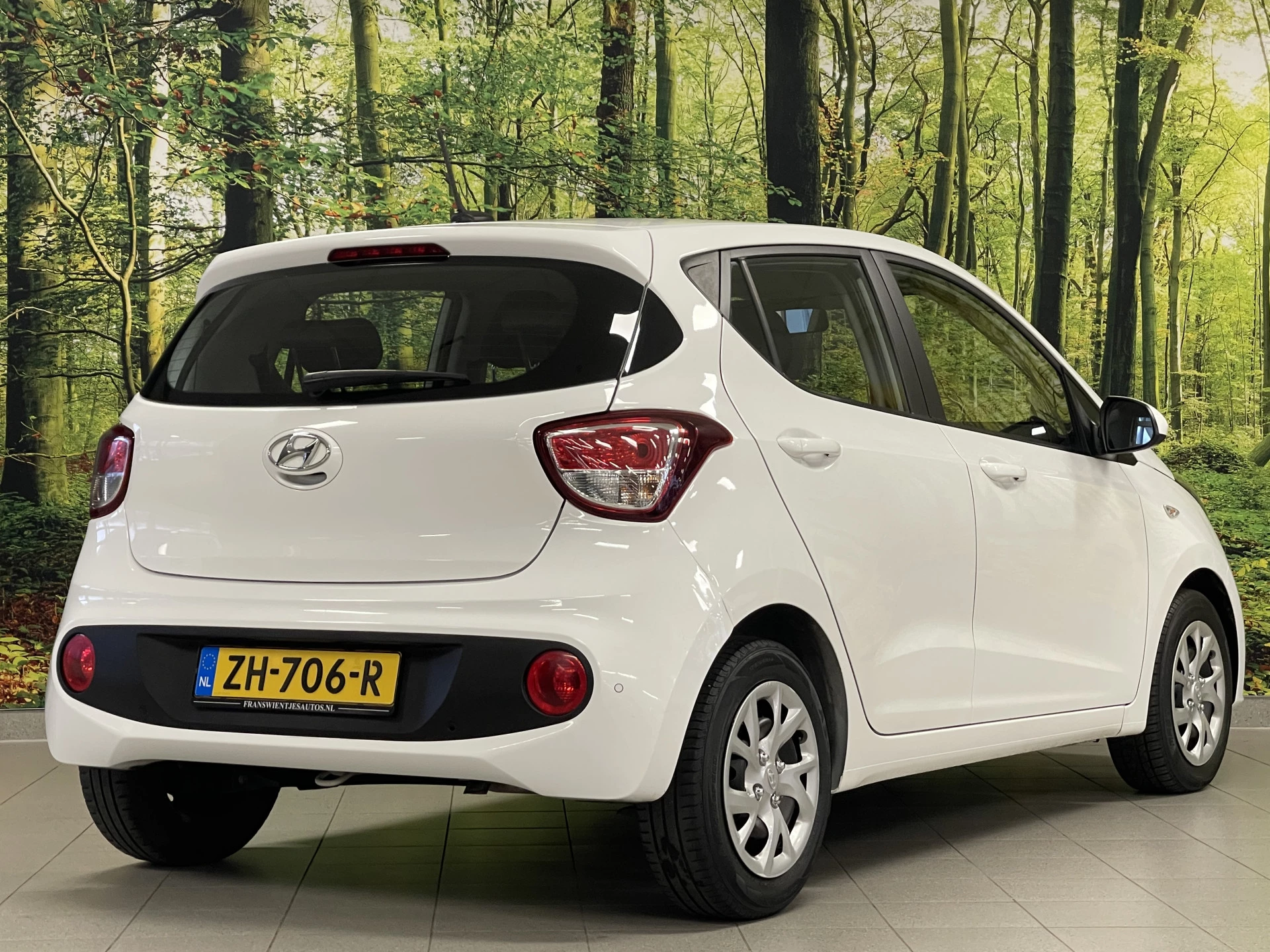 Hoofdafbeelding Hyundai i10