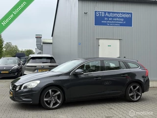 Volvo V60 1.6 T3 R-Design, Dealer onderhouden, Netjes