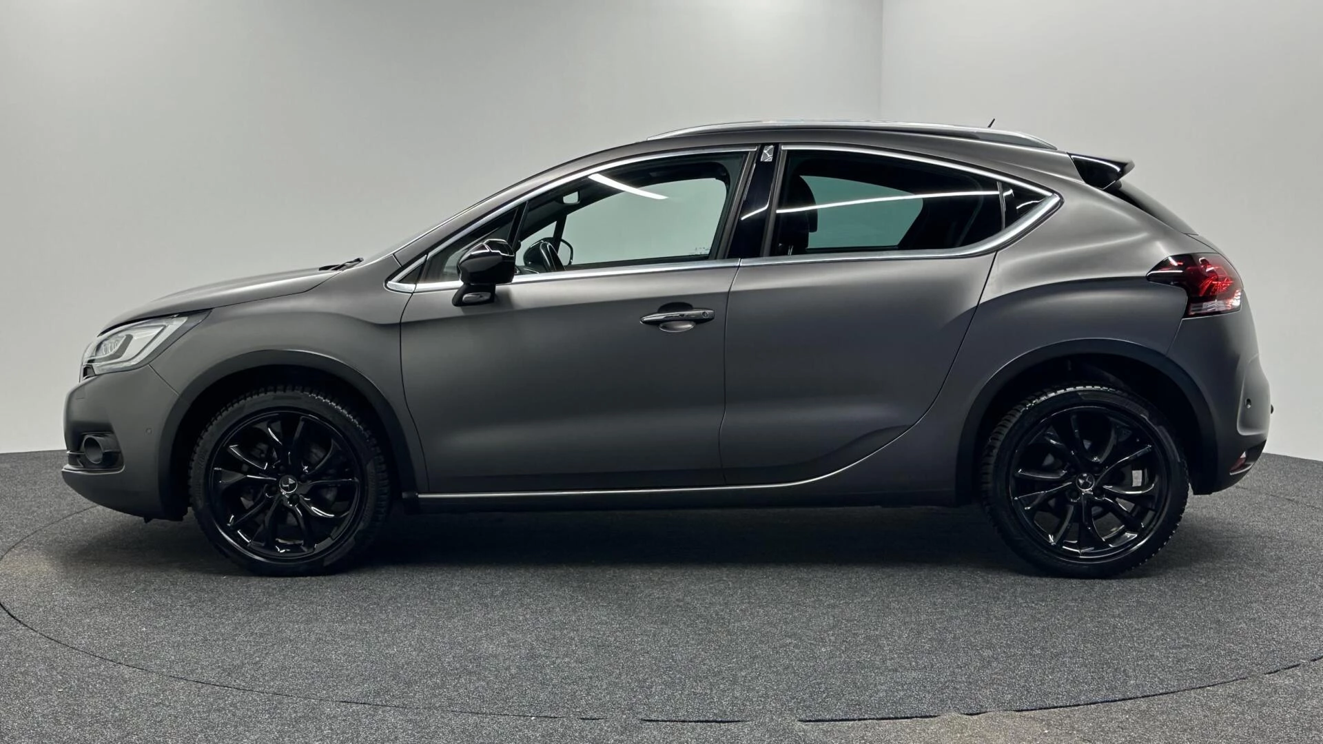 Hoofdafbeelding DS DS 4