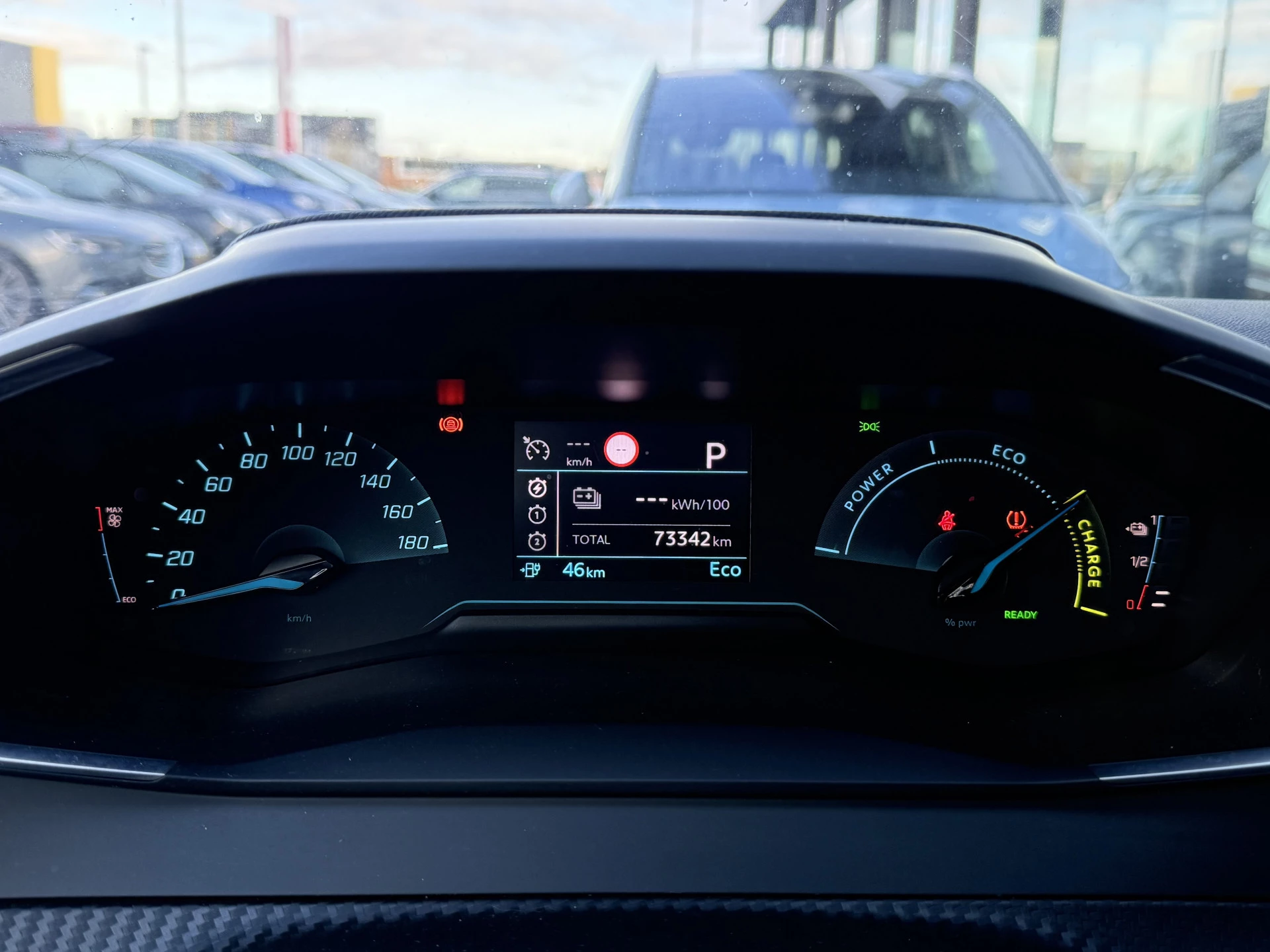 Hoofdafbeelding Peugeot e-208