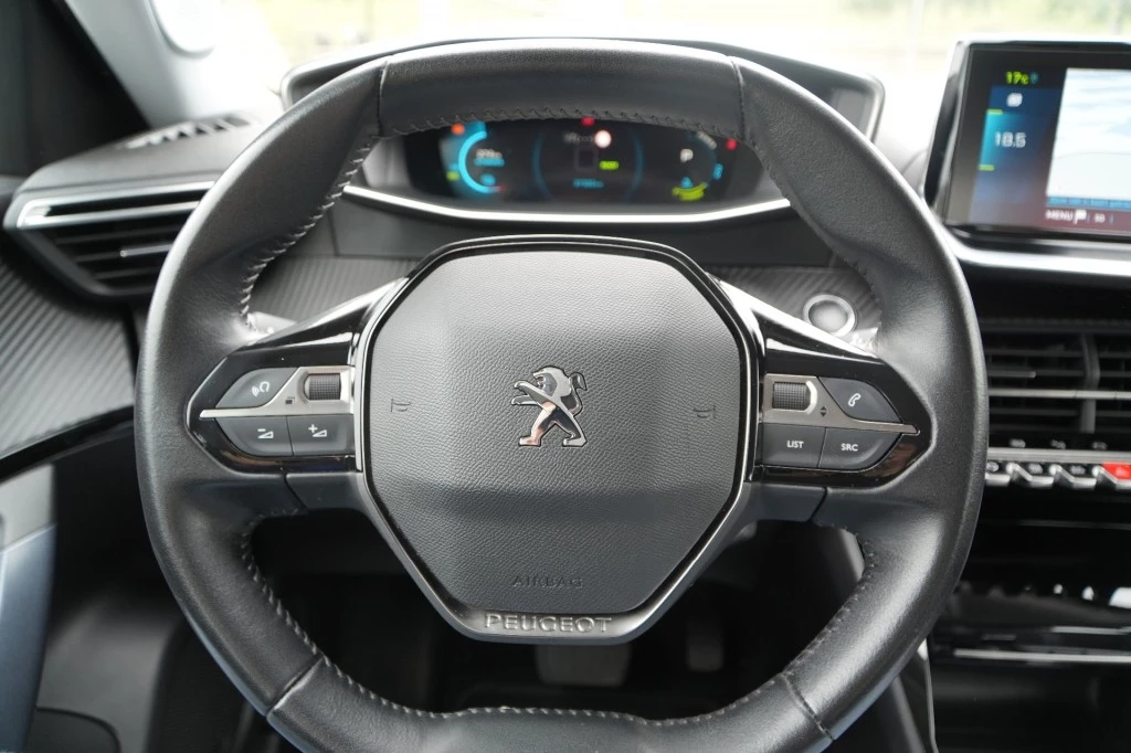 Hoofdafbeelding Peugeot e-2008