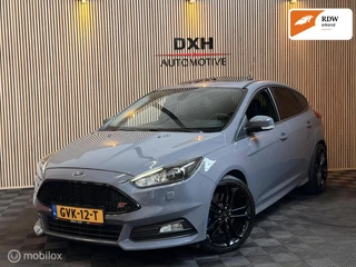 Ford Focus 2.0 ST ST3 250pk StealthGrey PANO CARPLAY RECARO