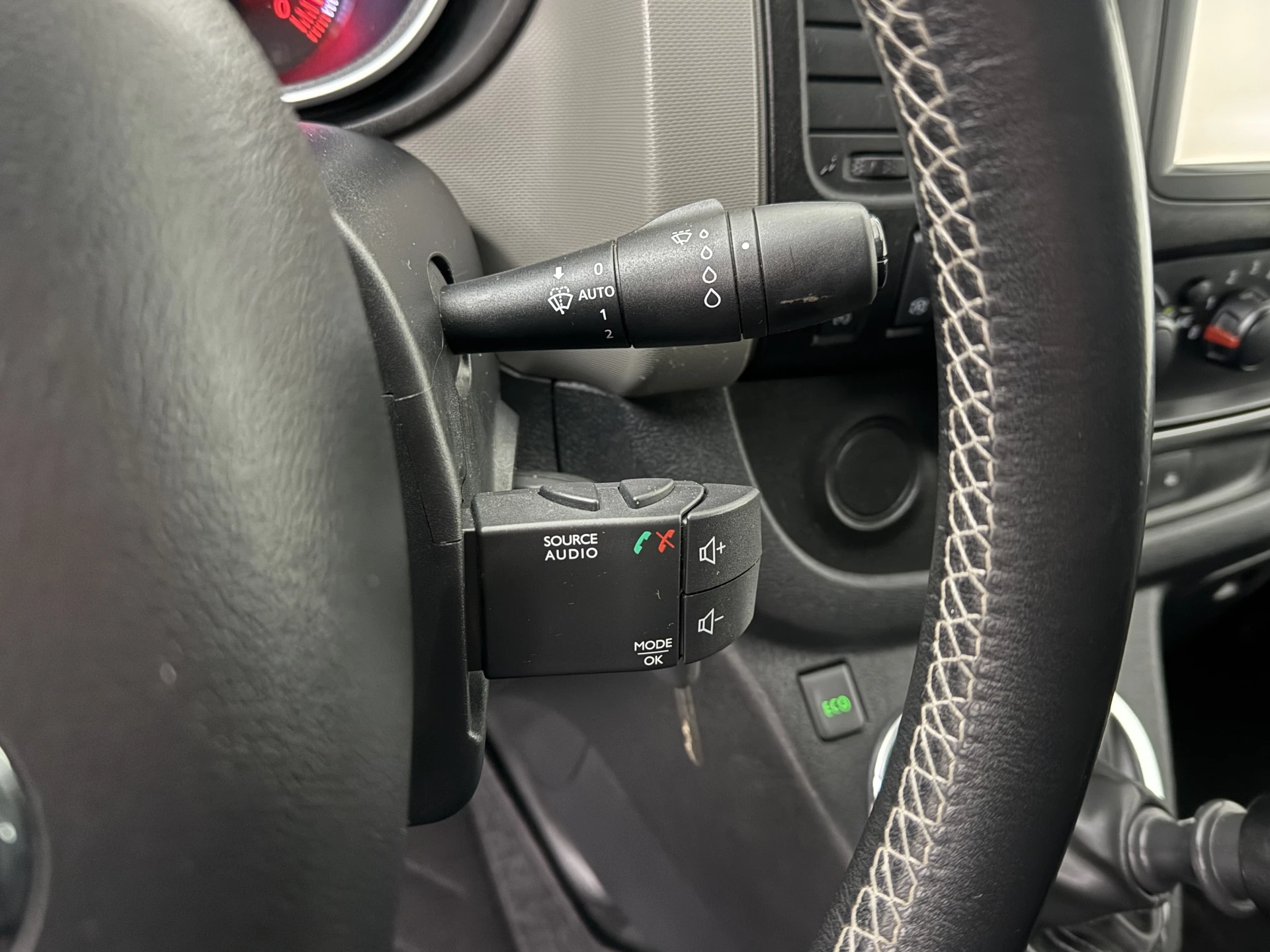 Hoofdafbeelding Nissan NV300