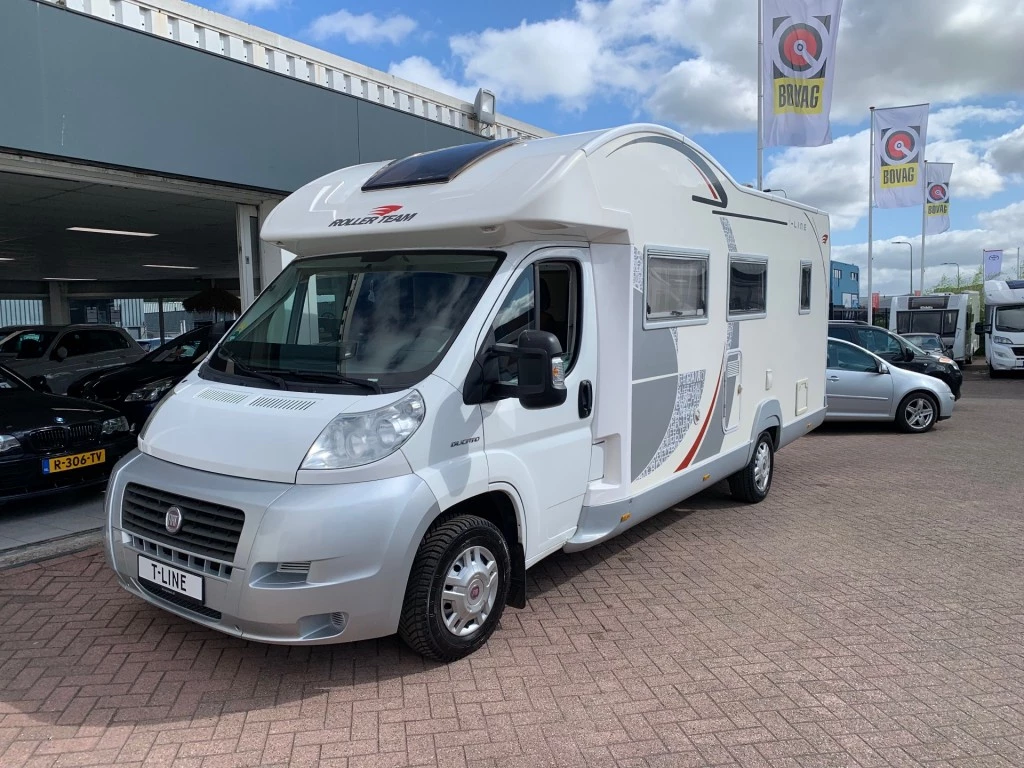 Hoofdafbeelding Roller Team T-line 255 Airco 6x Slaappl. 5 Zitpl.