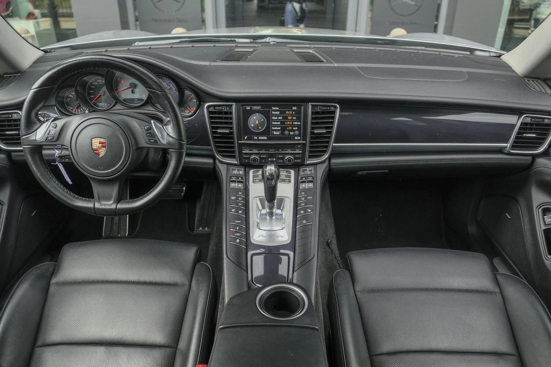 Hoofdafbeelding Porsche Panamera