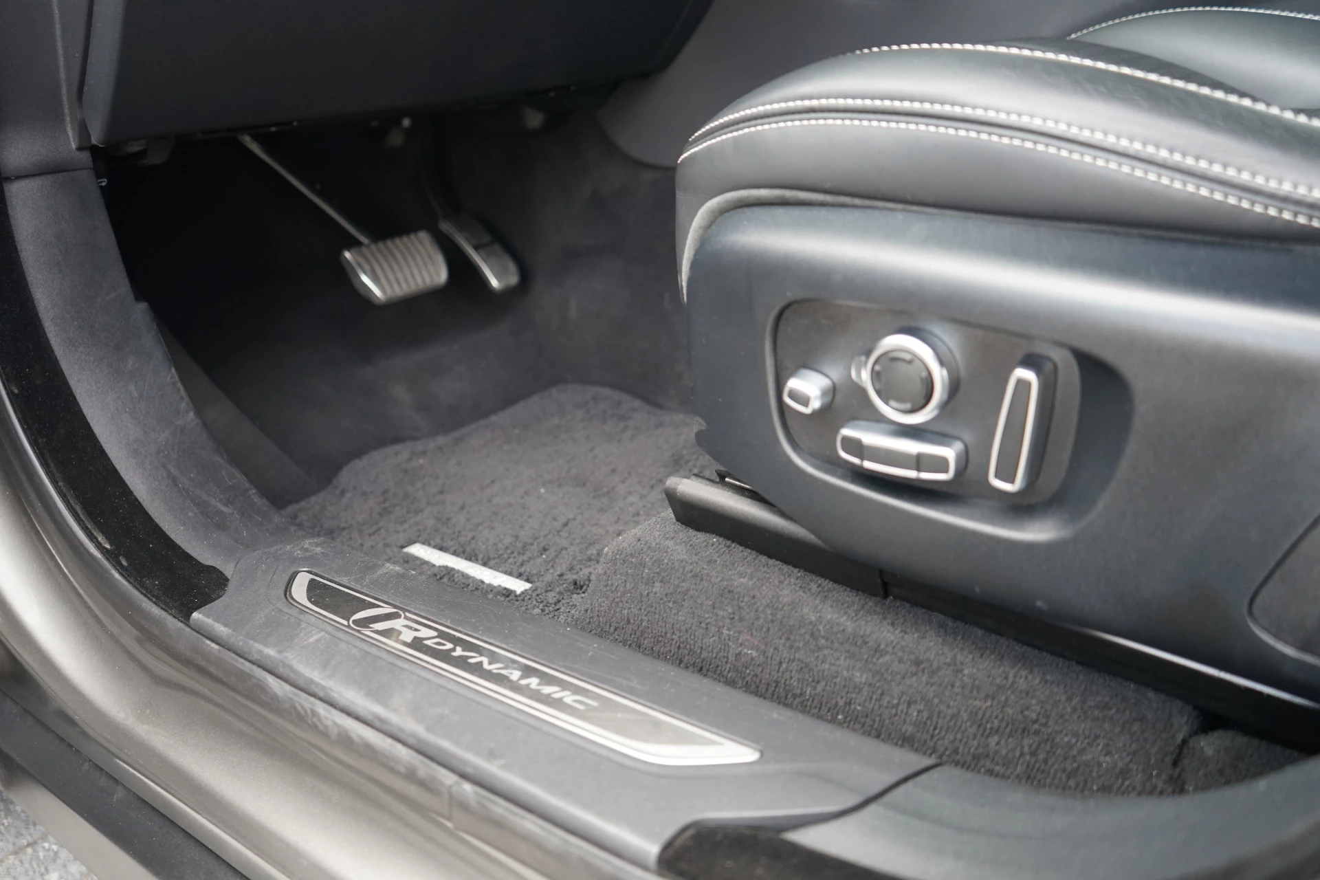Hoofdafbeelding Land Rover Range Rover Velar
