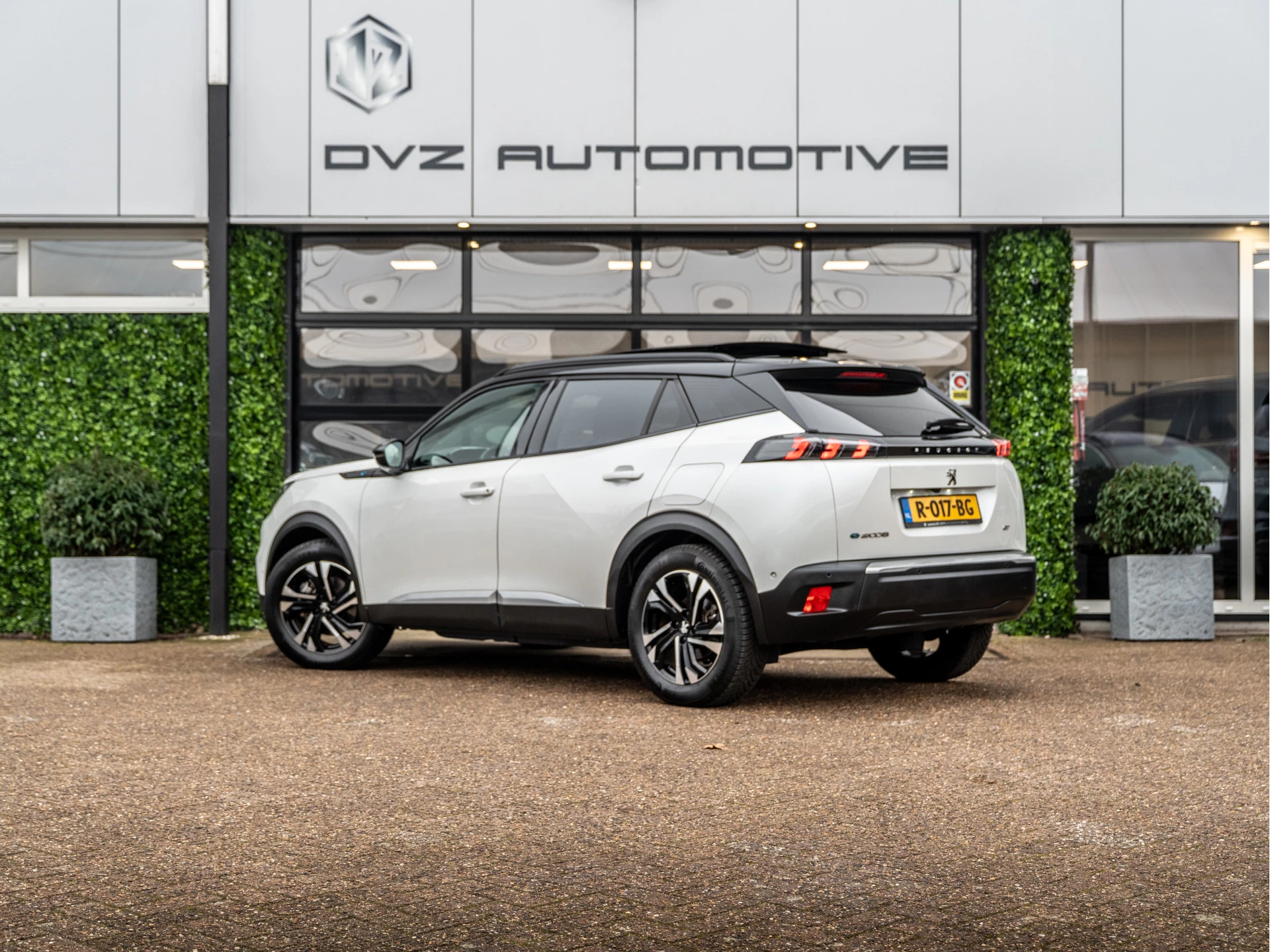 Hoofdafbeelding Peugeot e-2008