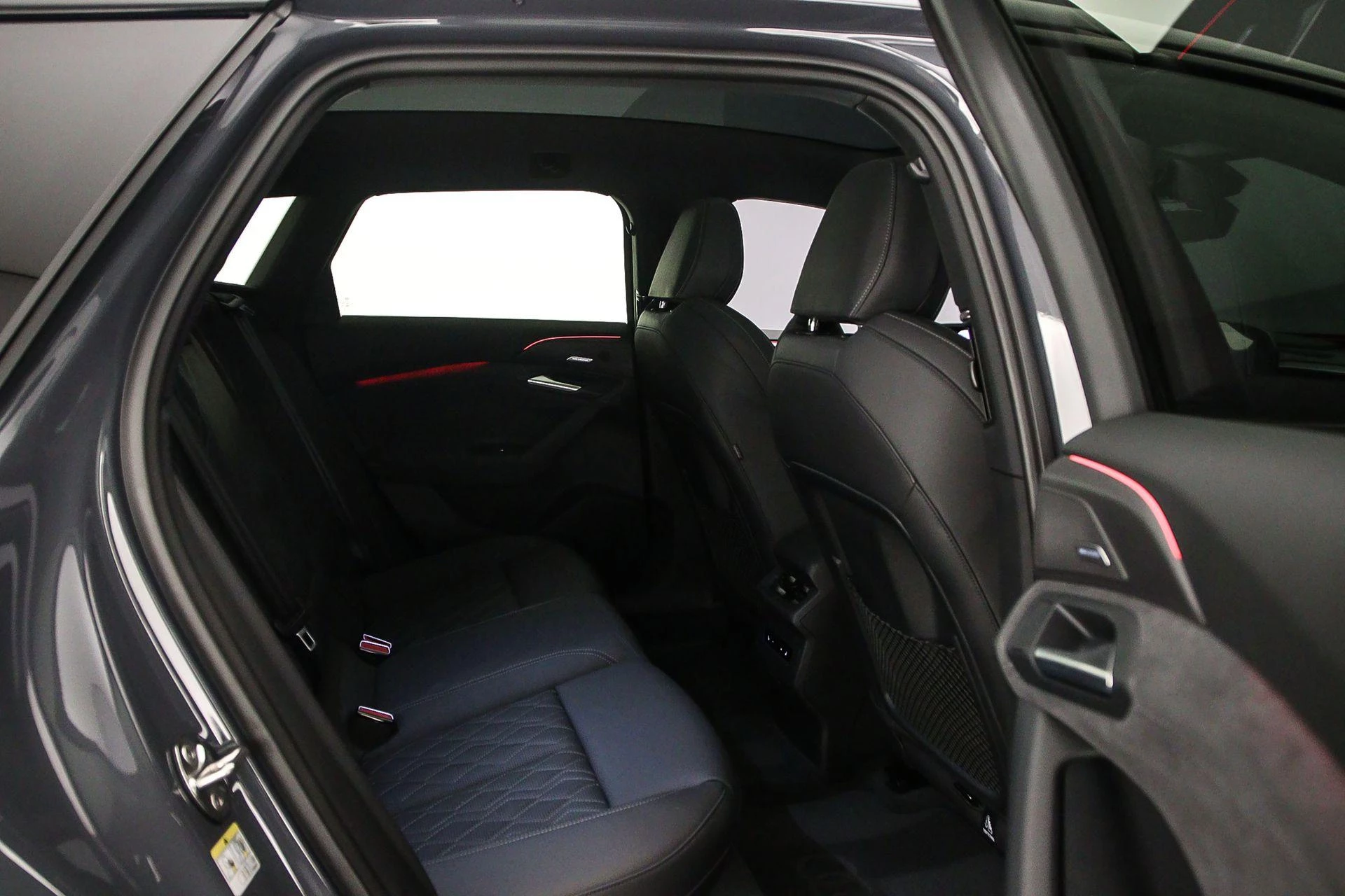 Hoofdafbeelding Audi A6 Avant e-tron