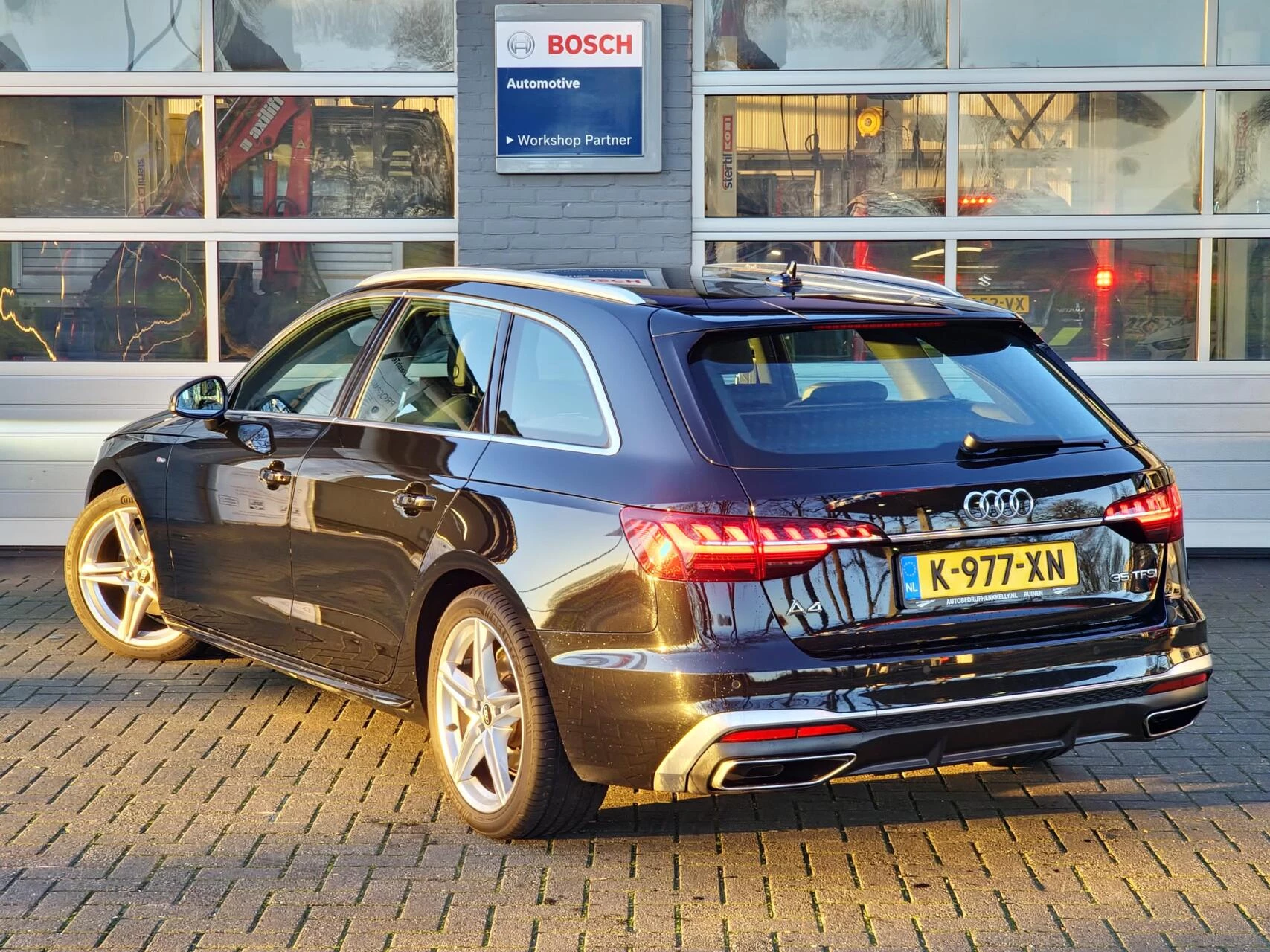 Hoofdafbeelding Audi A4