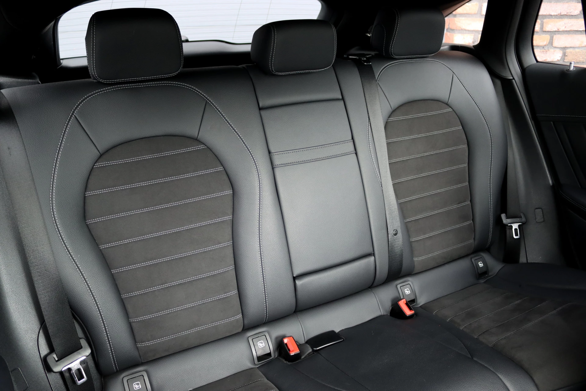 Hoofdafbeelding Mercedes-Benz EQC
