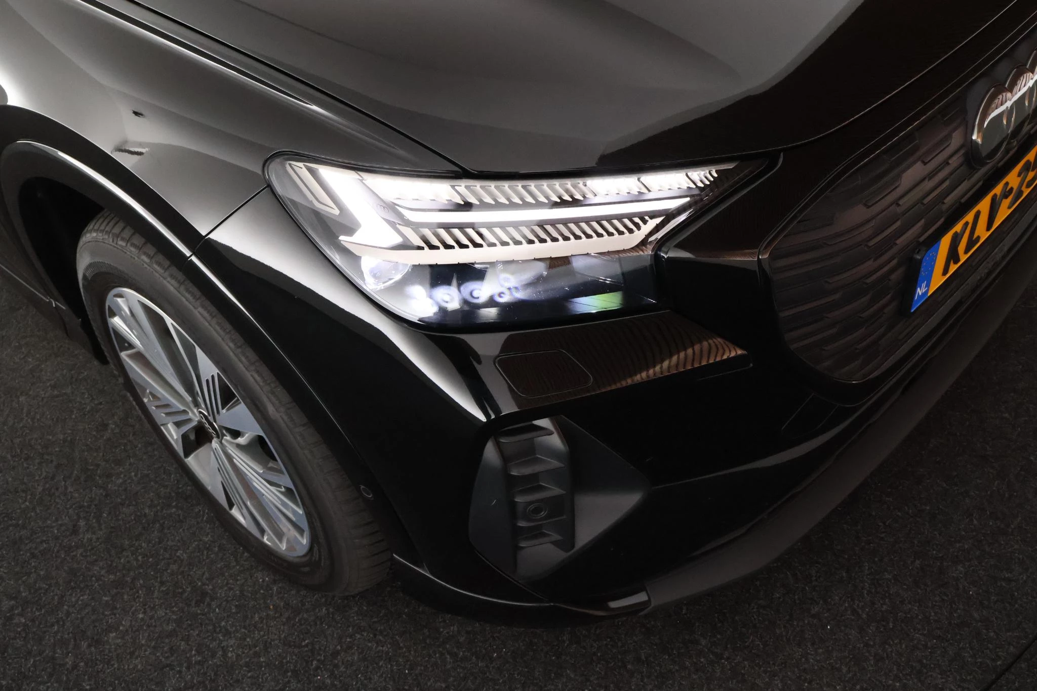 Hoofdafbeelding Audi Q4 Sportback e-tron