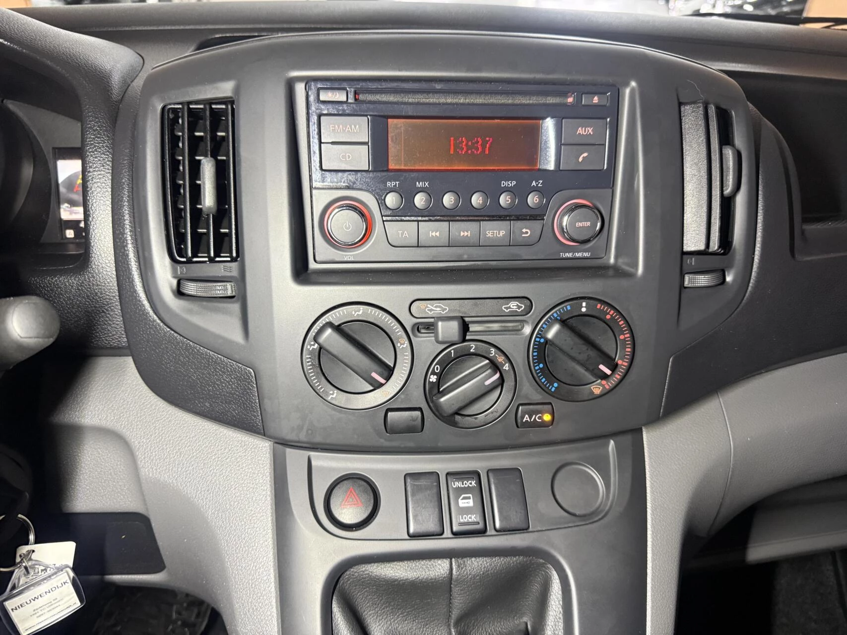 Hoofdafbeelding Nissan NV200