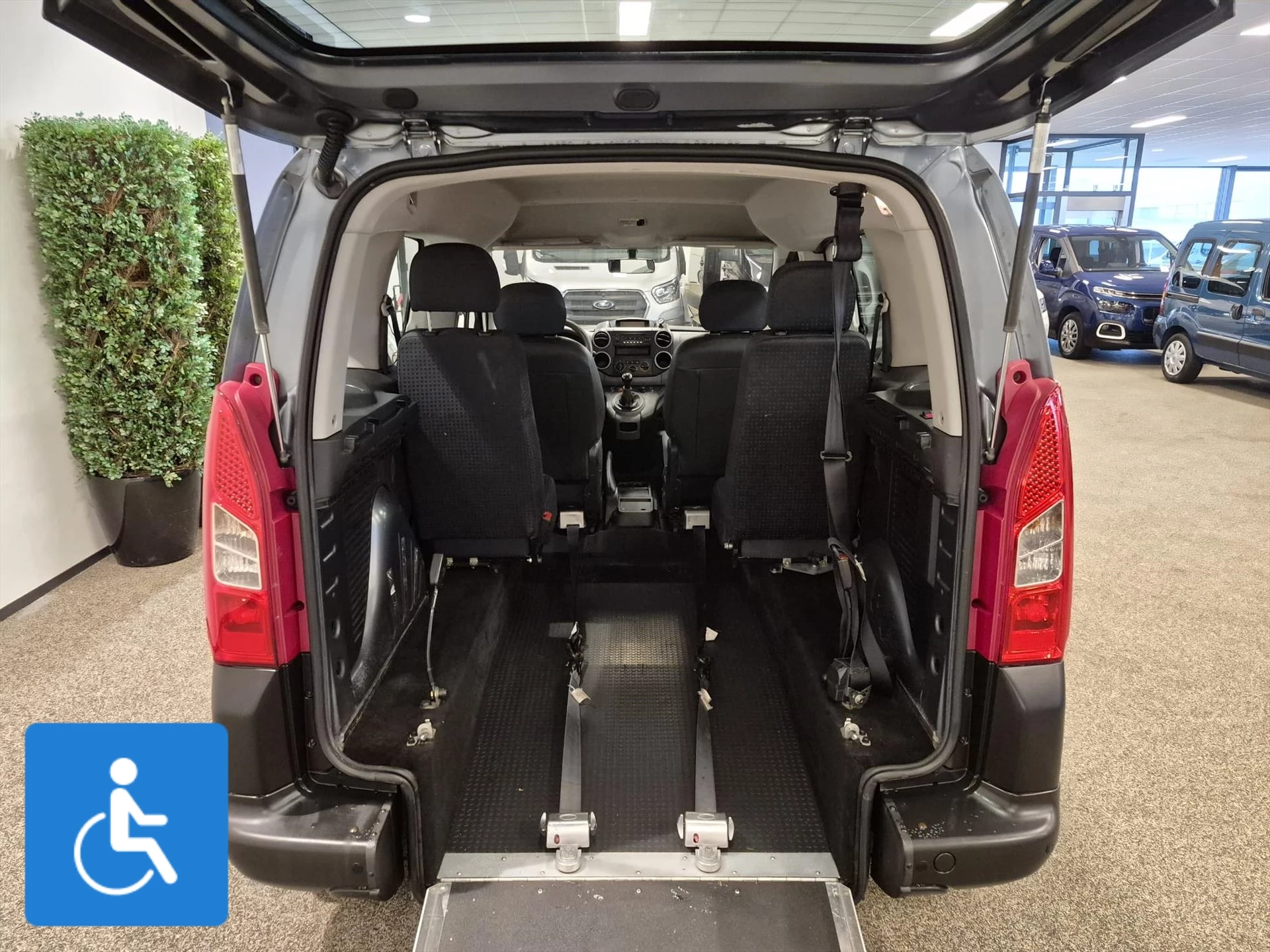 Hoofdafbeelding Peugeot Partner