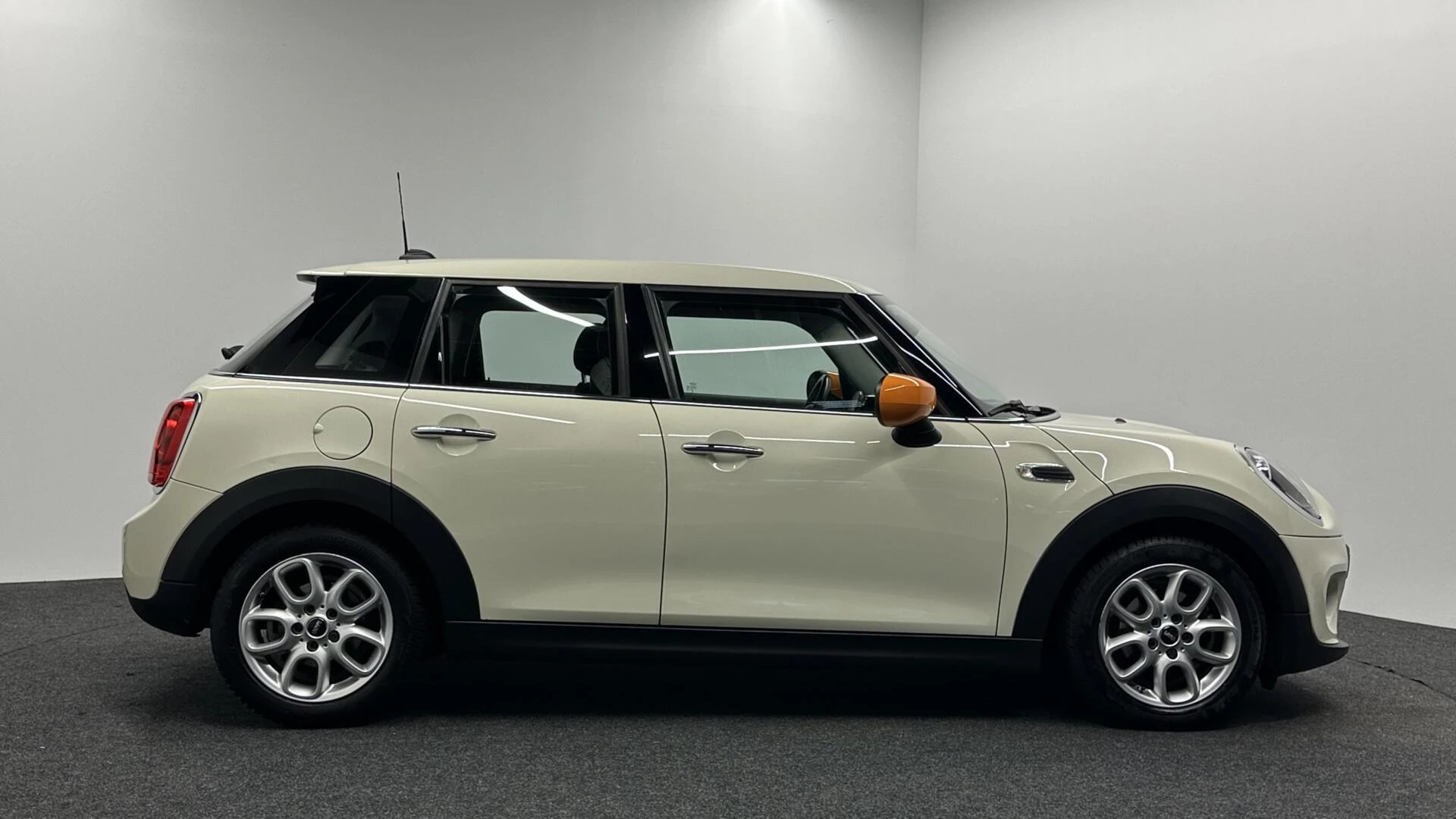Hoofdafbeelding MINI One