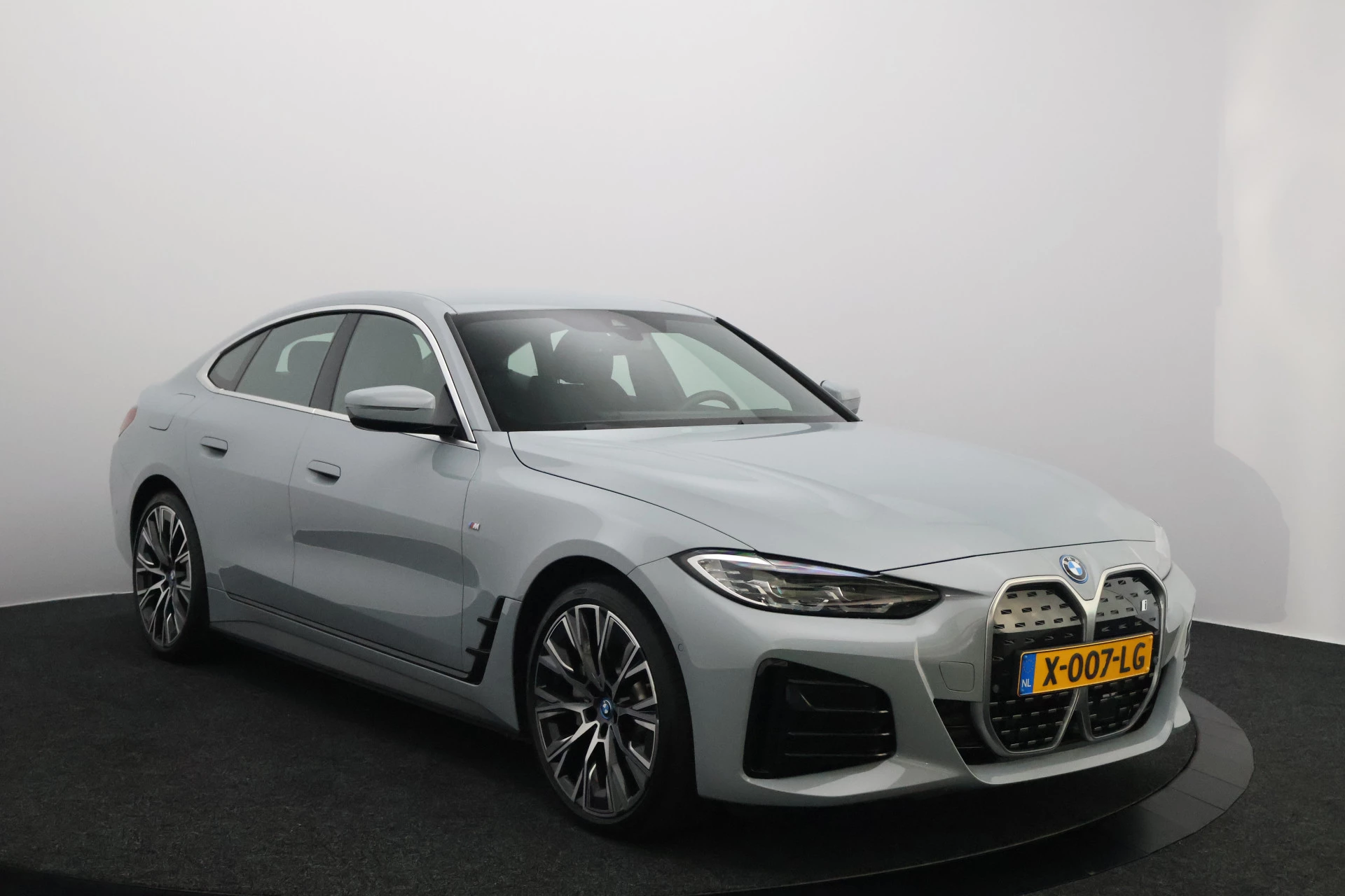 Hoofdafbeelding BMW i4