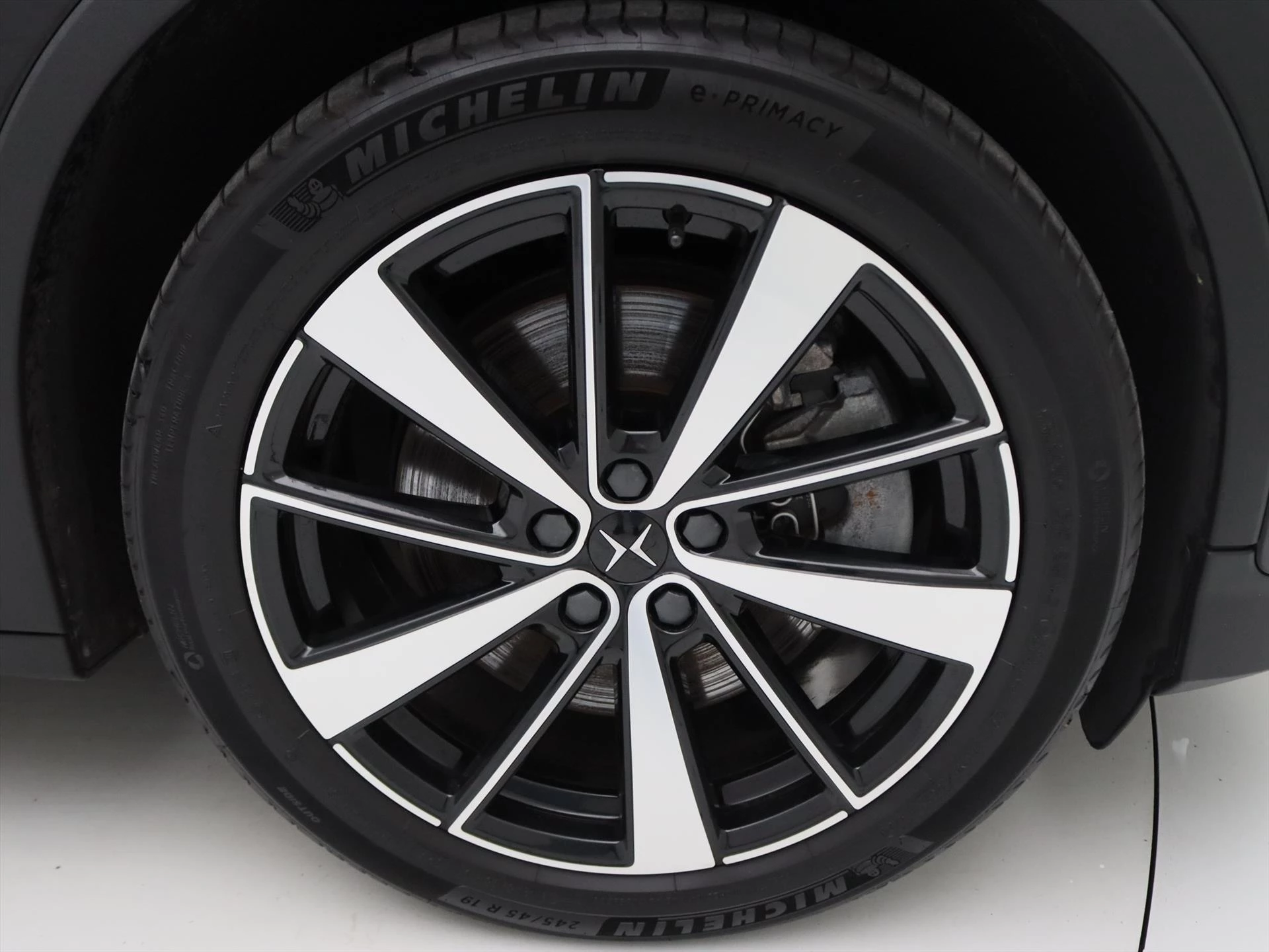 Hoofdafbeelding Polestar 2