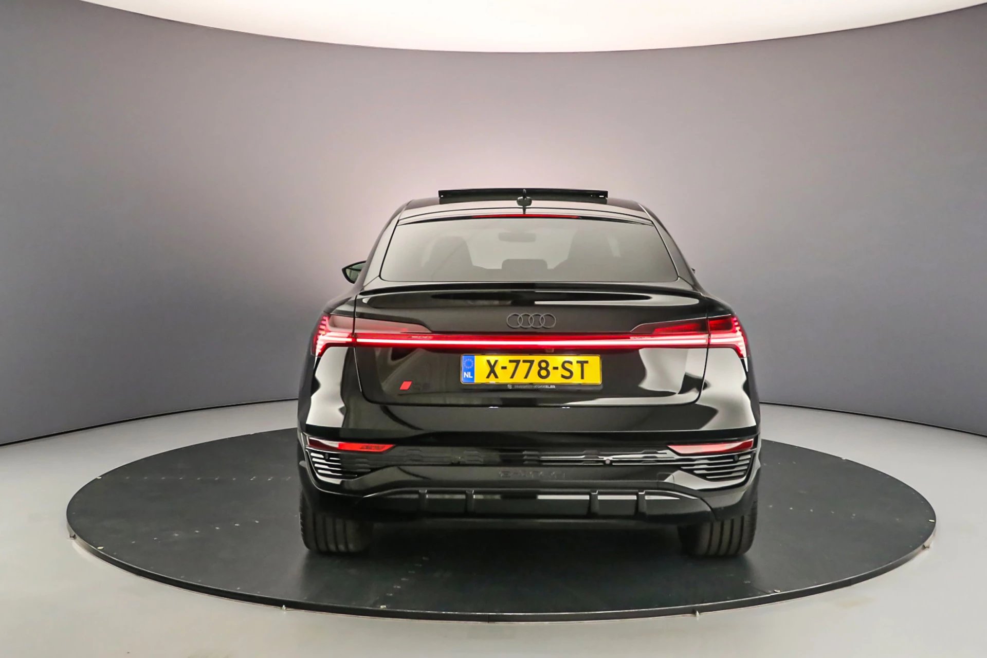 Hoofdafbeelding Audi Q8 Sportback e-tron