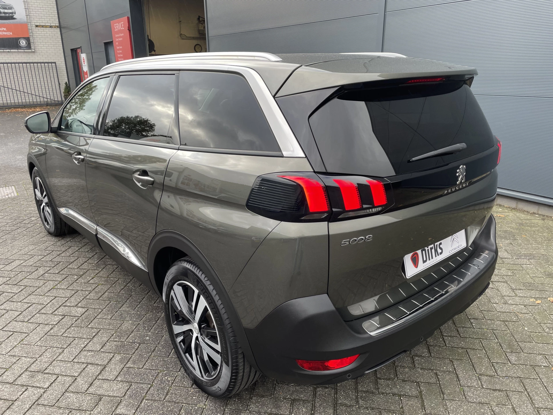 Hoofdafbeelding Peugeot 5008