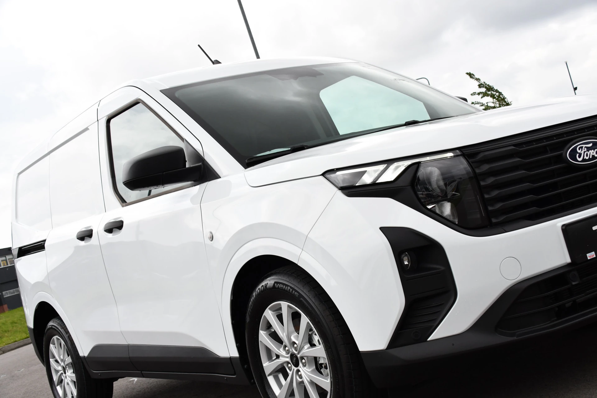 Hoofdafbeelding Ford Transit Courier