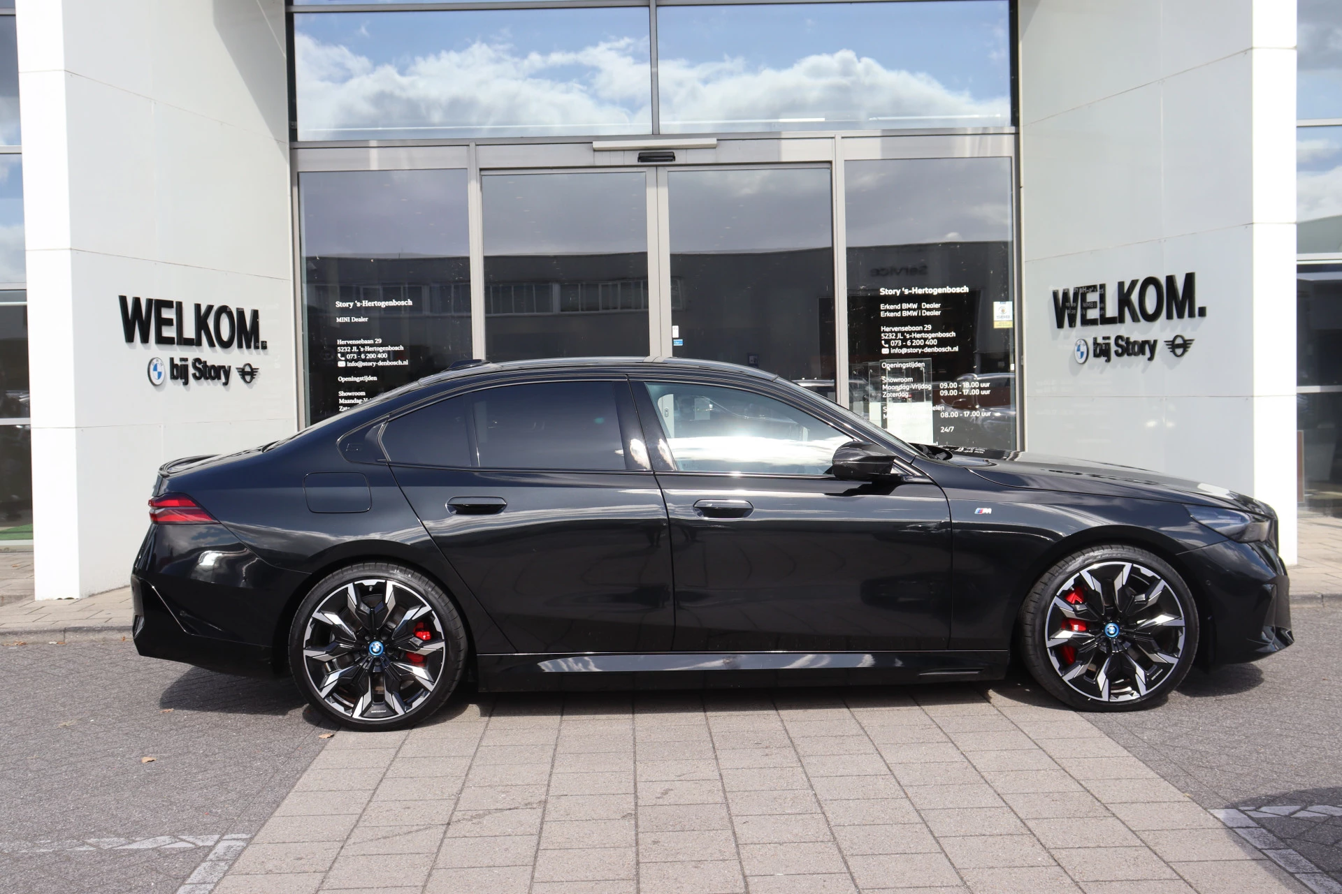 Hoofdafbeelding BMW i5