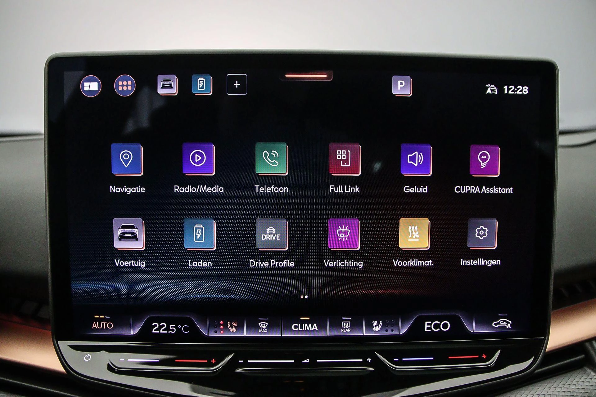 Hoofdafbeelding CUPRA Tavascan