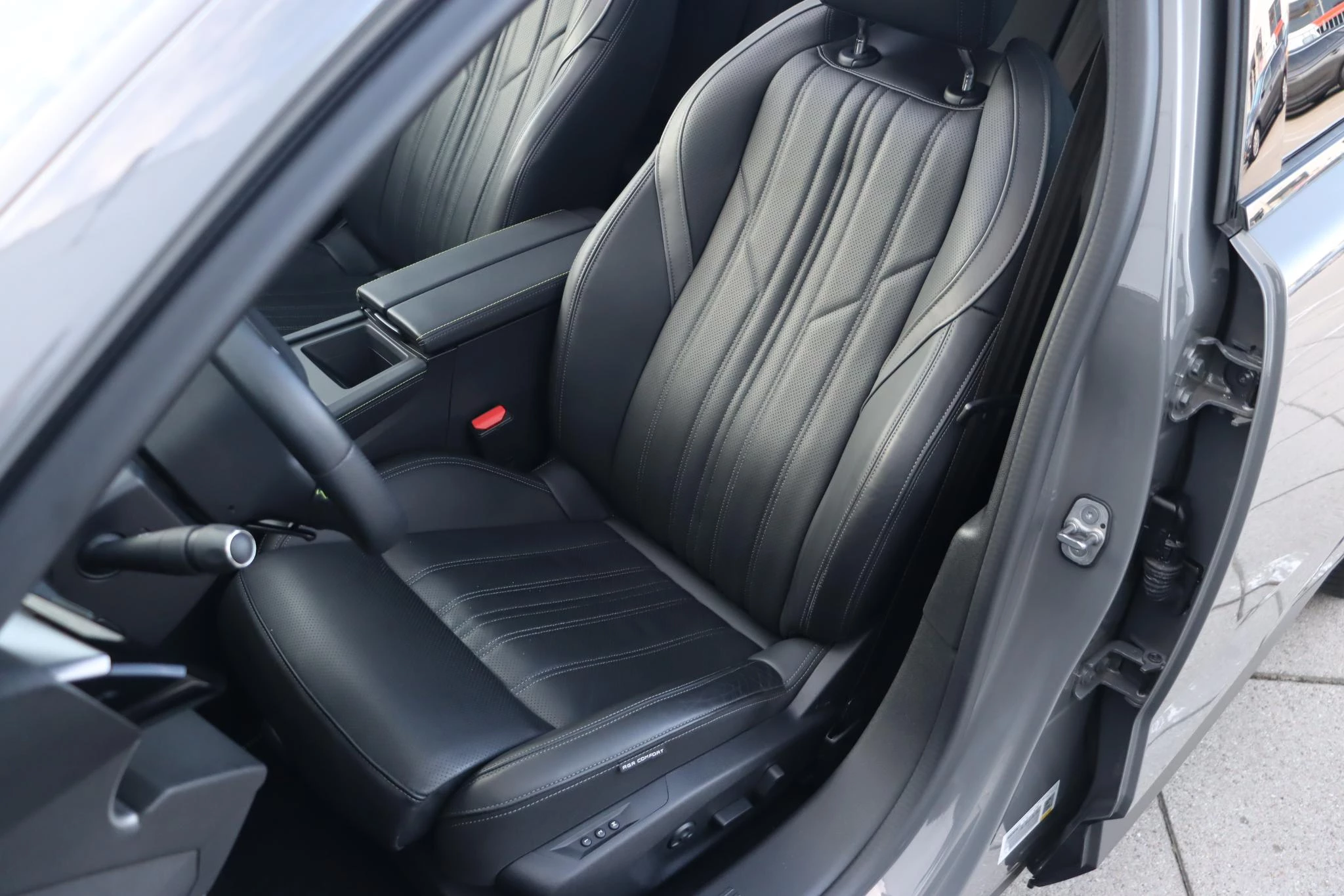 Hoofdafbeelding Peugeot 408